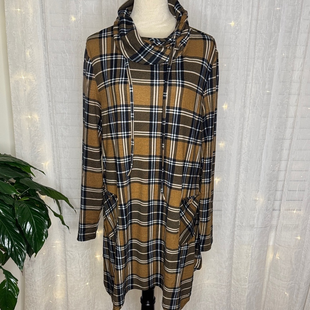 Elegant Plaid Long Sleeve Dress in Brown and Black